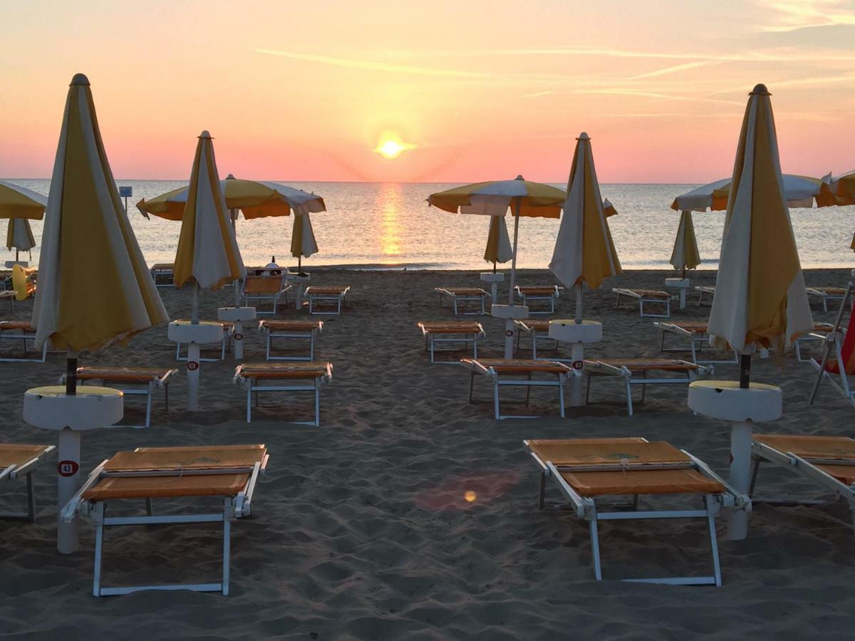 Sulmare Alba Adriatica Bed and Breakfast Exteriör bild